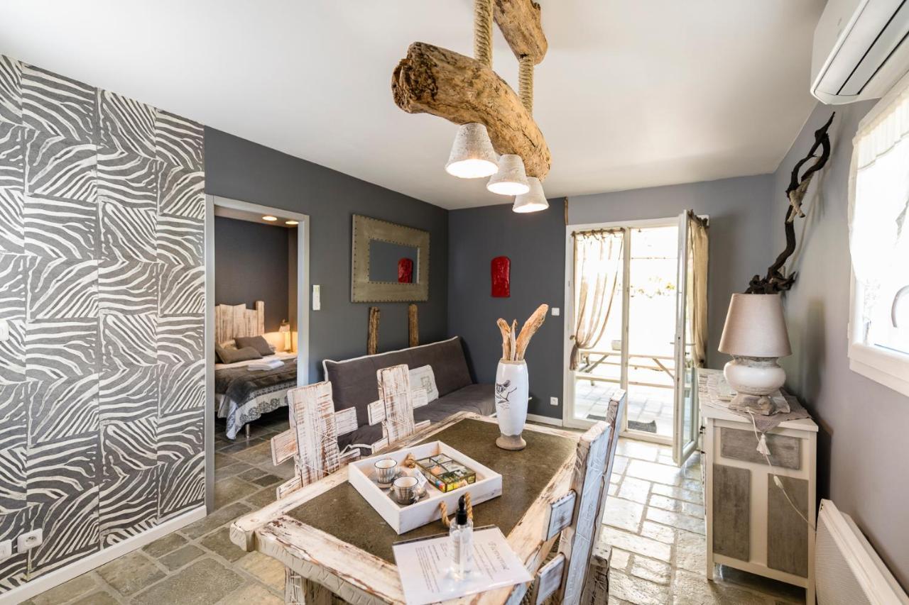 Charme & Confort- Les Cottages Du Bassin D'Arcachon- Petit-Dejeuner Sur Demande - Nuitee, Court Sejour, Semaine グジャン・メストラ エクステリア 写真